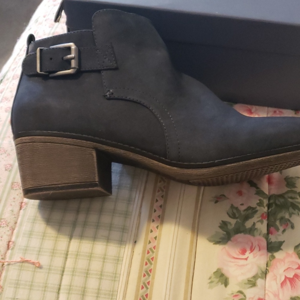 White Mountain Booties